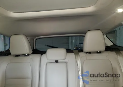 2017 Ford Escape Titanium из США, поврежденный, VIN 1FMCU9J9XHUB33366